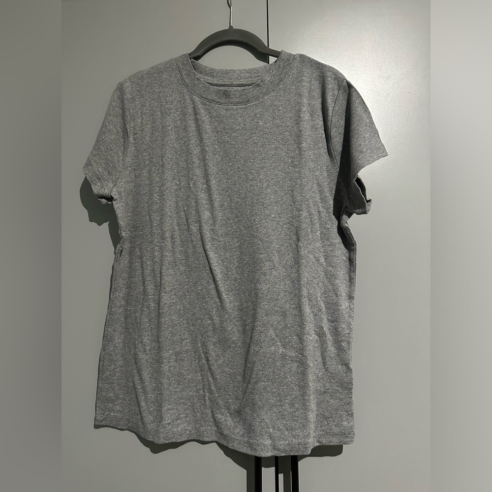 Grey top